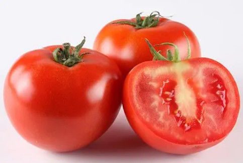 Lycopene Antioxidant Cosmetic Raw Materials Natural Tomato Extract CAS 502-65-8